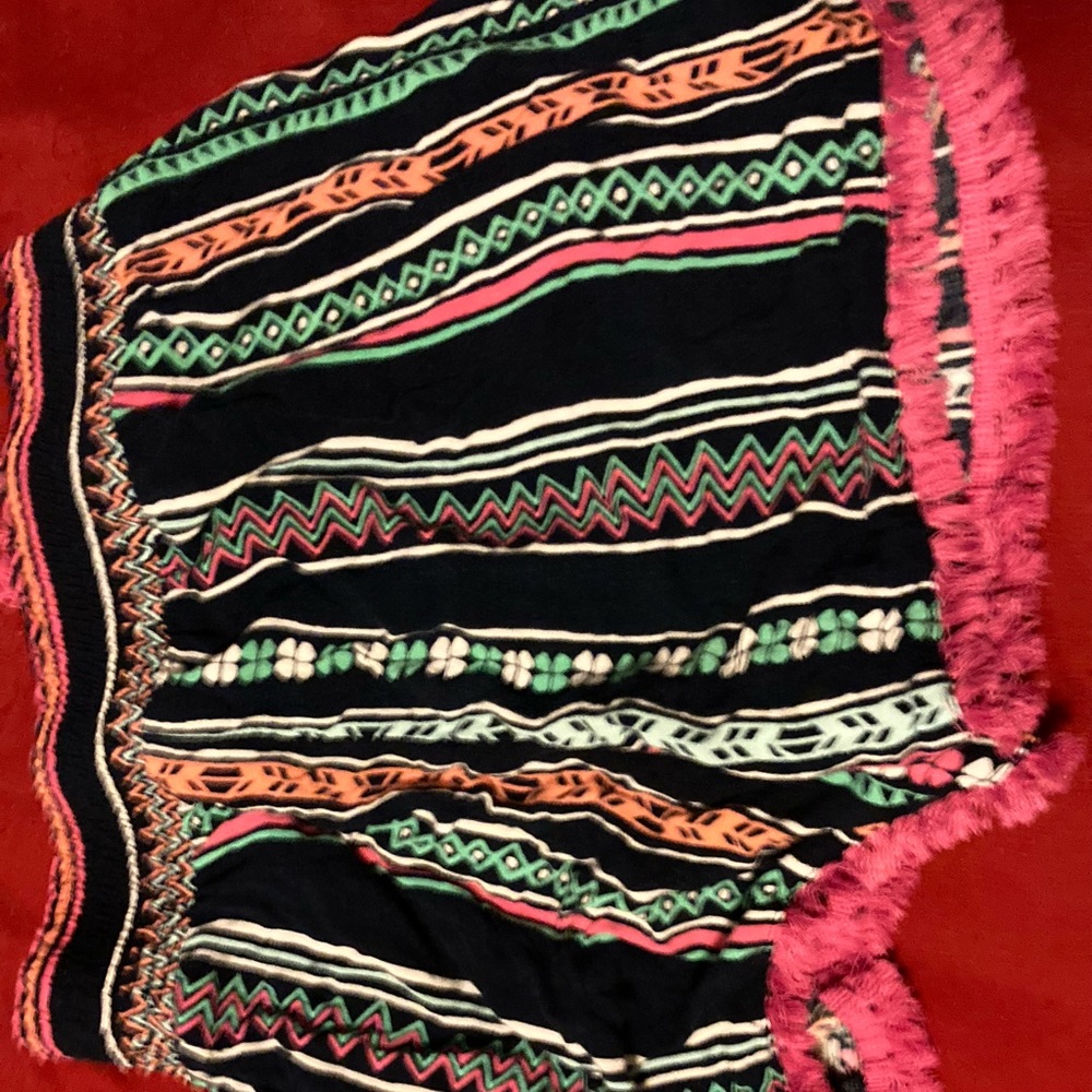 Shorts - Picture 4 of 4